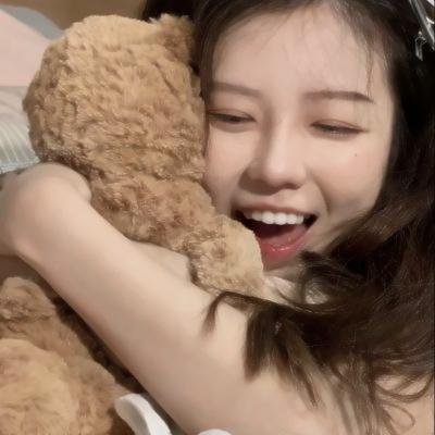 埃舍尔街的红色邮筒
